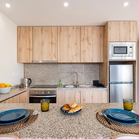 Apartment Trindade Porto